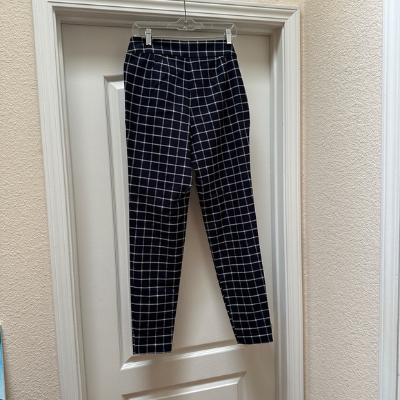 Soho pull on pants - Picture 3 of 3